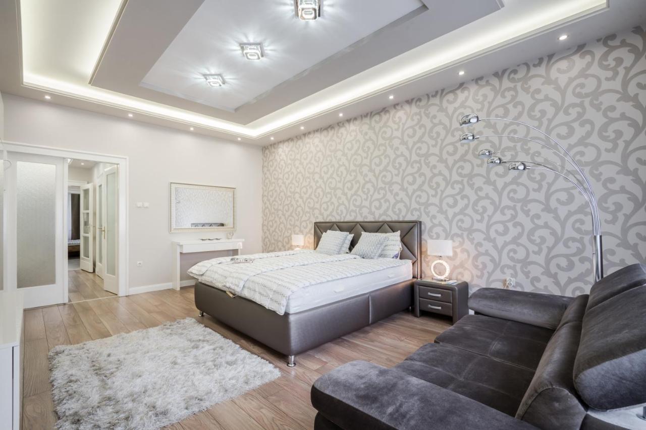 Bpr Ethereal Panoramic Suite With A/C & Balcony 부다페스트 외부 사진