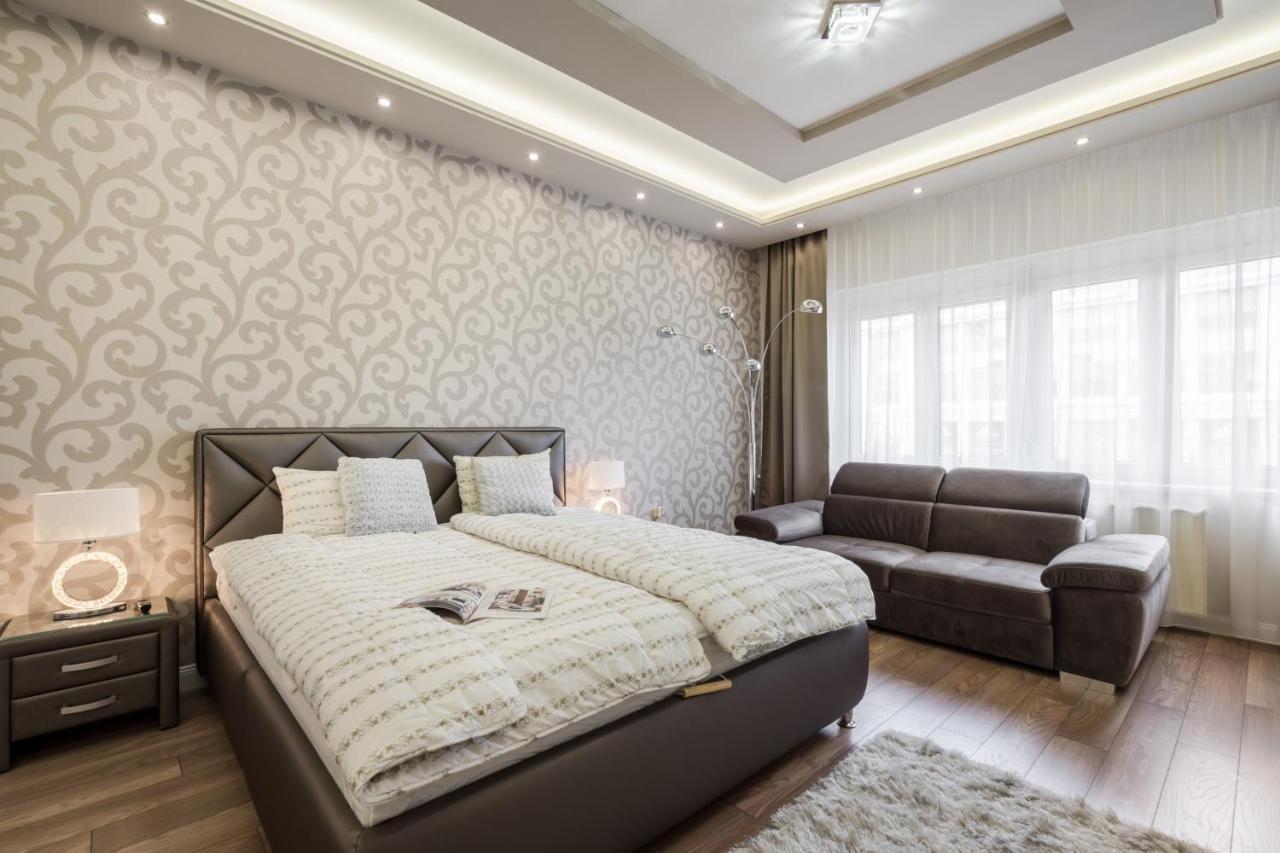 Bpr Ethereal Panoramic Suite With A/C & Balcony 부다페스트 외부 사진