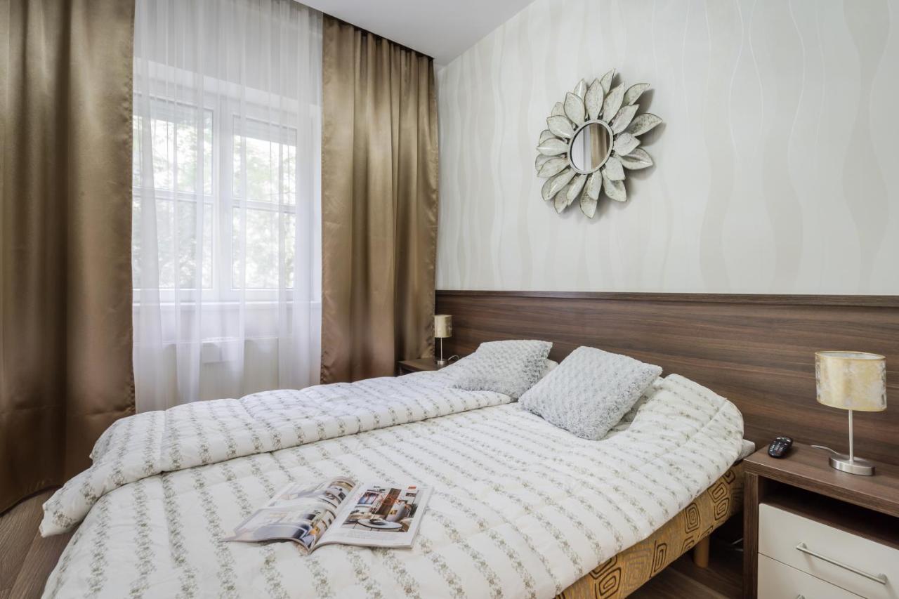 Bpr Ethereal Panoramic Suite With A/C & Balcony 부다페스트 외부 사진